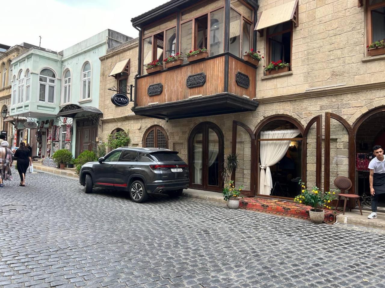 Sweet And Comfort Apartment In The Old City Icheri Sheher Bakü Dış mekan fotoğraf